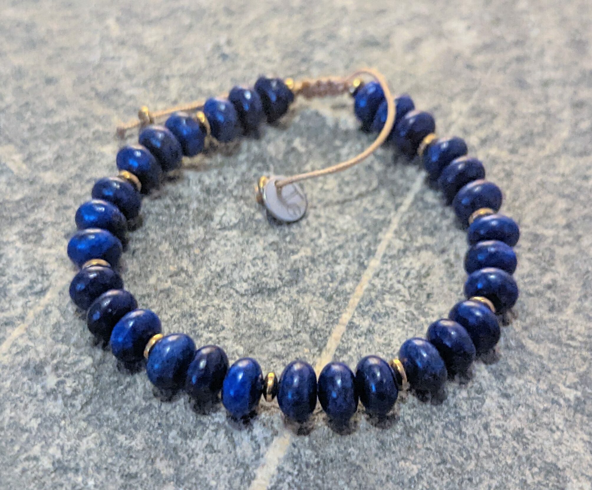 Bracelet Artisanale En Lapis Lazuli Bleu Et Argenté - Longueur 19-20cm, Sans Fermoir